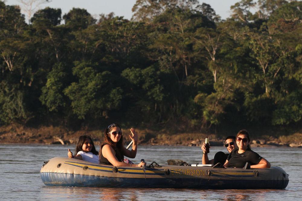 Отель Amazon Planet Тамбопата Экстерьер фото